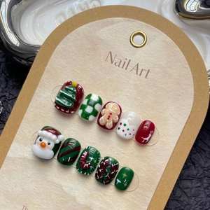 Christmas Press On Nails Handmade 3D Embossed Gingerbread Man Christmas Tree Short Fake Nails For Women Winter Cute
