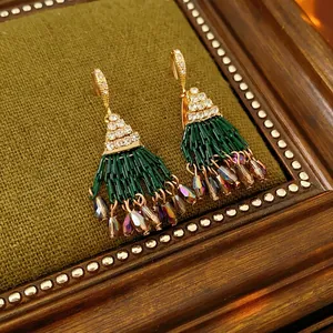 Orecchini Lunghi Con Nappine Vintage Perle Verdi Cristallo Iridescente Lega Strass Perno In Argento Per Donna