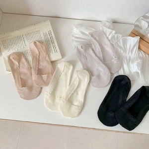 Women Lace No Show Socks Ultra Thin Breathable Non-Slip Invisible Boat Socks For Flats Summer Low Cut Cotton Sole