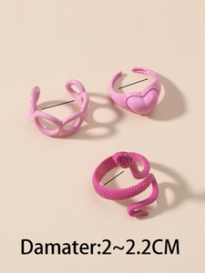 Nahaufnahme von rosa Schlangenring-Set mit Strass und 2-2,2cm verstellbarem Durchmesser