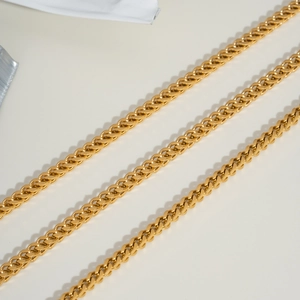 Polished golden stainless steel dragon bone chain necklace for street style fashion