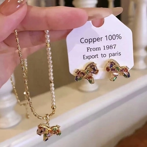 Parure Bijoux Cheval Poney Cristal Coloré Collier Boucles D'oreilles Avec Tige Argent Künstliche Perle Imitation Plaqué Or Luxe Femme