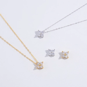 Elegant 925 Sterling Silver Four Leaf Clover Zirconia Pendant Necklace For Women Exquisite Flower Dainty Chain Jewelry Gift