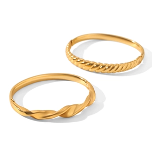 Set de bracelets en acier inoxydable plaqué or 18 carats avec motif torsadé et cœur