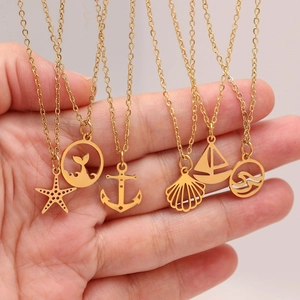 Colliers en acier inoxydable doré avec pendentifs océaniques comme étoile de mer et ancre