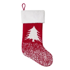 Rote Strick-Weihnachtssocke mit weißem Kunstpelzrand und weißem Tannenbaum-Muster