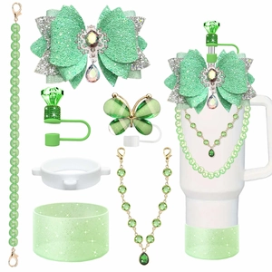 Set accessori verde glitter per Stanley cup con fiocco, perline e protezione silicone
