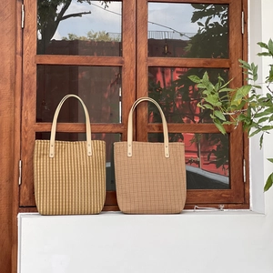 Vintage retro plaid cotton tote bag with premium leather handles for women's daily use