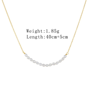 Detailed view of s925 silver smiley face pearl necklace showing 1.85g weight and 45cm length