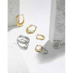 S925 sterling silver U-shaped hoop earrings with hammered texture in gold and silver