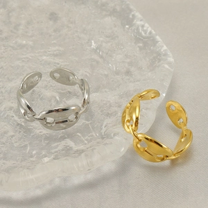 Minimalistischer verstellbarer Ankerkettenring aus Titanstahl in Gold und Silber