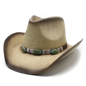 Chapeau de cowboy en paille beige avec bord dégradé marron et pierres vertes