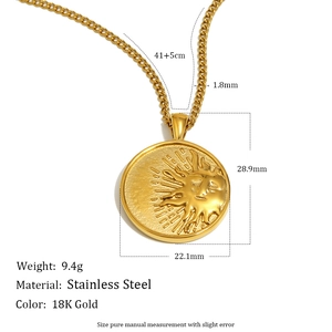 Collier en acier inoxydable plaqué or 18K avec pendentif soleil et chaîne de 41+5cm