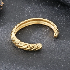 Bracelet jonc ouvert en C pour homme en acier inoxydable torsadé plaqué or 18 carats