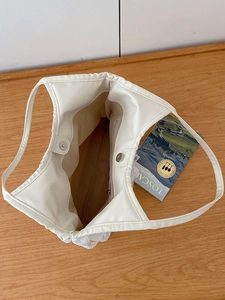 Summer casual white lace mesh tote bag with magnetic clasp and large interior capacity