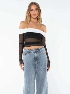 Off-shoulder sheer mesh long sleeve T-shirt with contrast black and white design