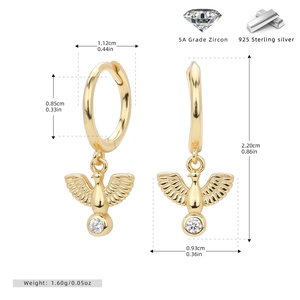 Detailed size and weight specs for gold bird earrings with 5A grade zircon stones