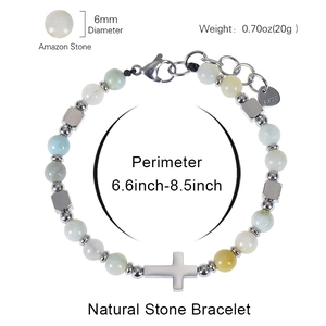 Détail d'un bracelet en perles de pierre naturelle 6mm avec croix et dimensions