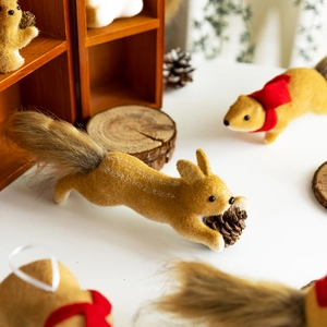 Lifelike foam flocked squirrel ornaments with pine cones for Christmas tree decoration