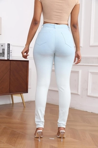 Vue arrière du jean skinny bleu dégradé à taille haute avec effet galbant et poches classiques