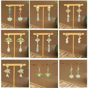New Chinese style emerald fan bamboo tassel earrings in gold finish with pearls