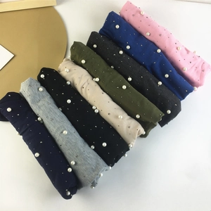 Bonnets tendance avec perles et strass en plusieurs couleurs pour l'extérieur