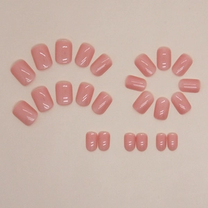 Lot de 24 faux ongles courts carrés rose gelée au fini brillant et aspect naturel