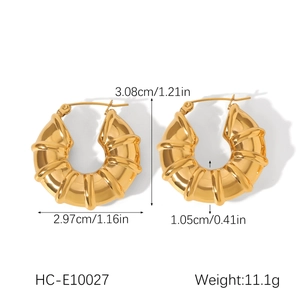 Detailed view of 18K gold plated textured hoop earrings with precise size measurements
