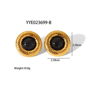 Boucles d'oreilles dorées martelées avec pierres bleues, diamètre 2,58cm, 10,8g