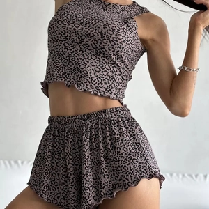 Vêtements De Nuit Femme Débardeur En Maille Côtelée Sans Manches Et Short Imprimé Léopard Coeur Bordure Ondulée Sexy