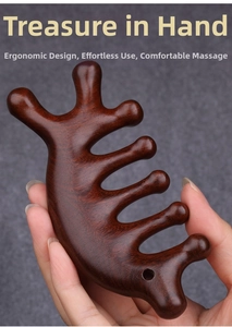 Ergonomischer Sandelholz Massagekamm mit polierten Zinken für die Kopfhautpflege