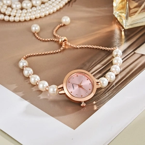 Elegante orologio da donna con cinturino di perle, cassa in oro rosa e regolabile