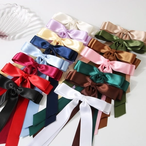 Barrettes à cheveux à double nœud en satin avec de longs rubans en plusieurs couleurs vives