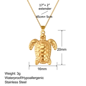 Specifiche dettagliate della collana tartaruga marina in acciaio inox dorato con misure