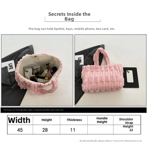 Size chart for pink plush tote bag showing 45cm width and large internal capacity