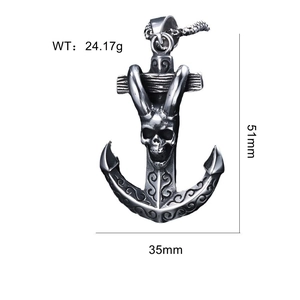 Macro detail of anchor skull pendant in vintage steel with size and weight measurements