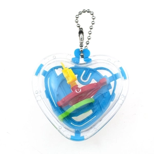 Mini portachiavi a labirinto a forma di cuore con ingranaggi colorati per bambini