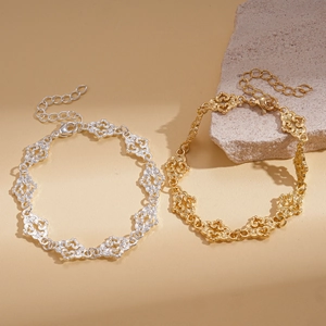 Retro metallic hollow heart link bracelets in gold and silver with adjustable lobster clasp