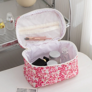 Floral quilted cotton makeup bag with large capacity and mesh zipper compartment