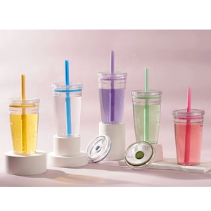 Five assorted candy-colored 450ml Tritan straw cups displayed on white geometric stands