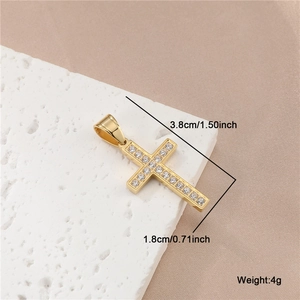 Détail du pendentif croix en acier doré, hauteur 3,8 cm et poids 4 g avec dimensions