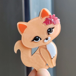 Cute cartoon calico cat acrylic brooch pin with glossy finish and floral detail