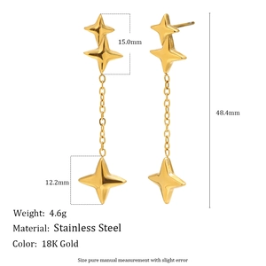 Boucles d'oreilles étoile en acier plaqué or 18K avec pampille longue et dimensions précises
