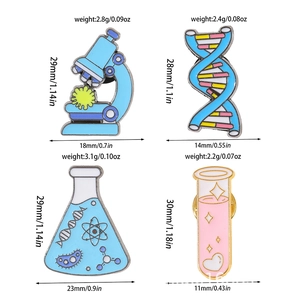 Set spille smaltate scientifiche con microscopio e DNA con misure dettagliate