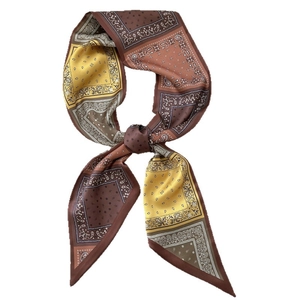 Collier foulard en soie rétro imprimé paisley marron et beige pour femme élégante