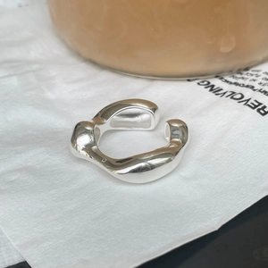 Minimalist 925 sterling silver ring with polished fluid irregular open design