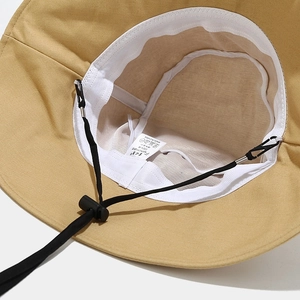 Breitkrempiger UV-Sonnenschutzhut aus Baumwolle mit Netzfutter und schwarzer Kordel