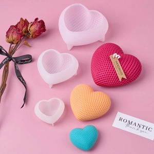 Set di 3 stampi in silicone a forma di cuore con trama a nido d'ape per candele e saponi