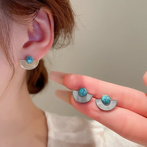 Retro stainless steel fan-shaped stud earrings with turquoise stones on a silver base