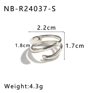 Detail view of silver spiral stainless steel ring with dimensions and 4.3g weight